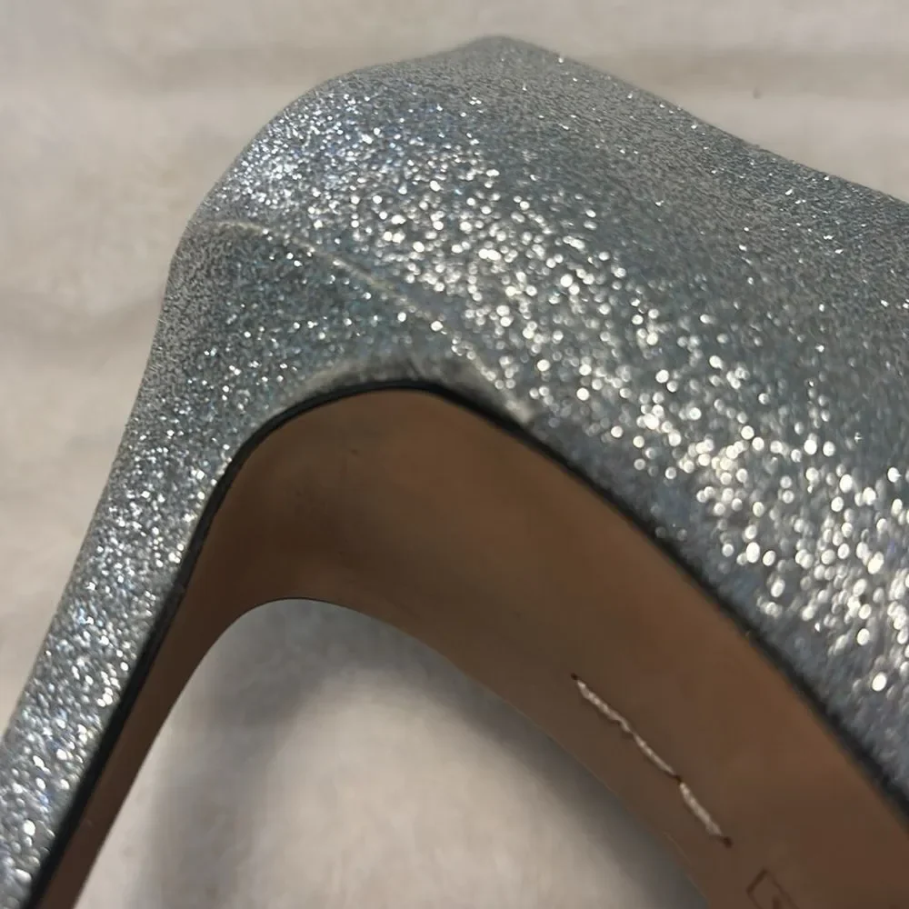 Vince Camuto Metseya silver glitter pointed toe party stiletto bootie heels 5.5